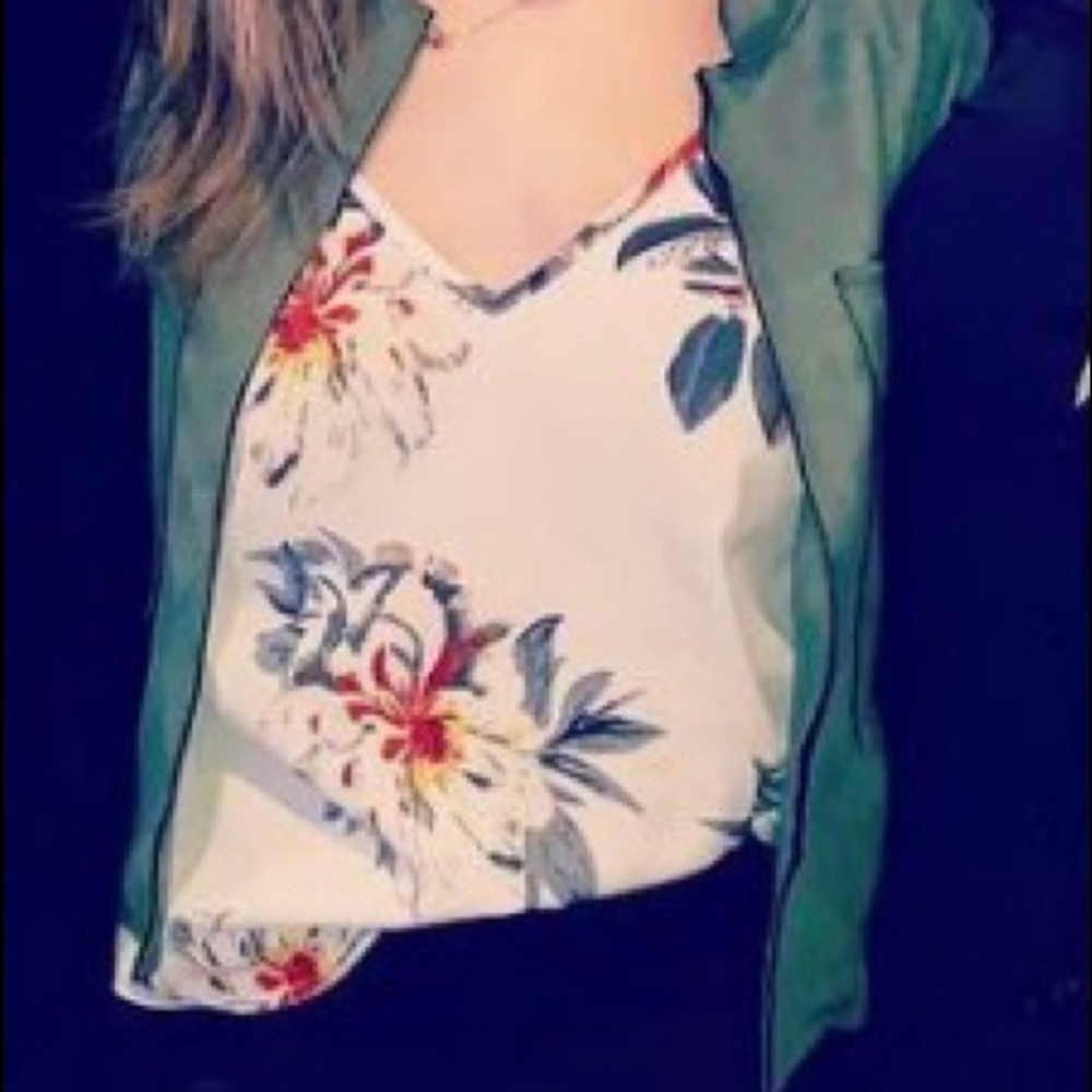 $3 when bundled -Shein flower tank